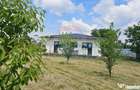 Casa / Vila cu 5 camere de vanzare - 1