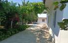Casă cu 3 camere cu Teren 1286 Mp în Slobozia Corni - 4