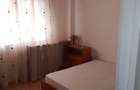Caut un chirias chiriasa pentru o camera privata situata intr-un apartament de 2 camere decomndat
