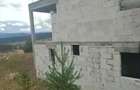 Vand casa in construc?ie