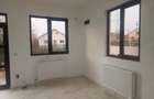 Casă cu Teren 280 Mp în Lumina - 1
