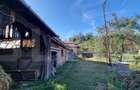 Casa cu doua corpuri,curte si gradina - 3