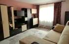 Inchiriere apartament 2 camere, decomodat, in spatele primariei