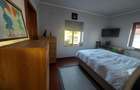 Apartament 2 camere 53 mp utili etaj 1 cu curte 250 mp