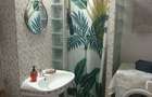 Apartament decomandat cu 2 camere ?i balcon inchis - la cheie