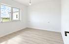 4 camere/ASFALT/ Toate utilitatile - 370m teren