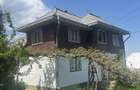 Casa de vanzare cu doua curti, livada si anexe 2600 mp - 4