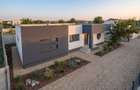 Casa individuala pe parter, 4 camere, teren 650mp - 3