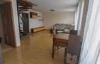 Inchiriez apartament 3 camere, spatios, central, et.5+mansarda - 5