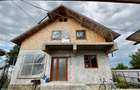 VANZARE 2 CORPURI DE CASA - TEREN 744 MP - BRATASANCA, PRAHOVA - 3