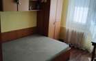 Inchiriez apartament 3 camere - 1