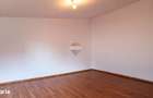 Casa de vanzare 181 mp, 3 apartamente, 9 camere Bucuresti