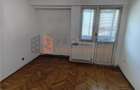 Apartament 3 camere cf1 decomandat zona Micro 3 - 2