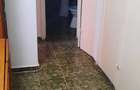 Vand apartament cu doua camere.