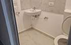 Apartament cu 2 camere semidecomandat în Traian
