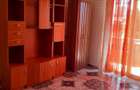 Inchiriez apartament 3 camere - 1