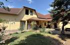 Casa Visurilor /4 camere-163 mp / Teren-1036 mp / B-dul 25 Octombrie - - 6