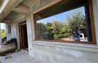 99.900 Euro casa+teren 1000 mp(concesiune) in com Sendreni - 3