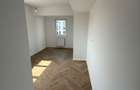 Apartament cu 3 camere , cu loc de parcare subteran ,metrou pacii.