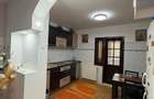 Vand apartament cu trei camere decomandat - 4