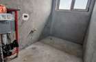 Casa parter 3 camere, dressing, curte 375 mp