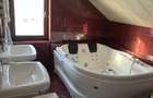 Proprietar - Vând casă individuală 4 camere,2 bai, beci, pod,jacuzzi,terasa - 4