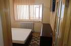 Inchiriez Apartament 2 camere DECOMANDAT, zona linistita, zona Liceu Economic, Etaj 1/4, Botosani - 2