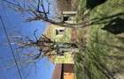 Casa veche la ?ara trebuie daramata chiar . Se vinde pentru teren 900 mp casa plus gradina - 1