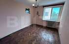 Apartament 3 camere, decomandat, Etajul 3