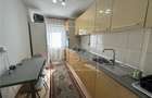Apartament spatios cu 3 camere, Str. Scoala de Inot