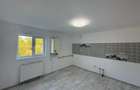 Casă cu 3 camere cu Teren 480 Mp în Roman - 1