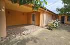 Casă cu 4 camere cu Teren 3405 Mp în Suraia - 2