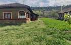 teren 3500 mp si casa demolabila de vanzare - 3