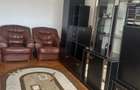 Apartament cu 3 camere decomandat în Romanești
