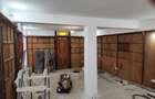 Casa de vanzare si spatiu comercial - 1