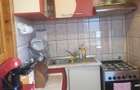Buna ziua,inchiriez apartament cu o camera sng2,etj 2 ,GL cu parcare in fata la o fata sau femeie serioasa 200e - 1