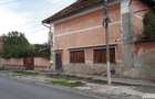 Casă cu 5 camere în Dumbrăveni - 1