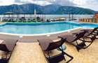 Vanzare complex turistic Dunare Cazanele Dunarii, 3 pensiuni, 3,5M - 2