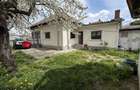 Casa Stalpeni, la asfalt, cu gaze, garaj, anexa, 3 camere, mobilata - 1