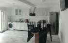 Casa cu doua apartamente si curte zona Turnisor