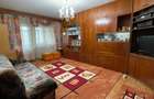 Se cauta 1 fata sau 2 fete pentru un apartament cu 4 camere 86 mp