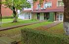 Inchiriez spatiu comercial apartament central Hunedoara - 8