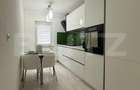 Apartament 3 camere, 2 bai, decomandat, etaj intermediar, boxa - 1