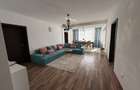 Proprietar,închiriez apartament cu 3 camere,et.1, - 1