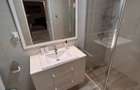 Inchiriez apartament 2 camere ( la curte) - 1