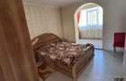 dau in chirie apartament cu 3 camere