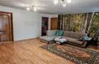 Ferma 3,3ha, din care 2,5ha intravilan, vila 7 camere, D+P+E+M, casa p - 3