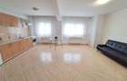 Apartament 3 camere - Zona Mioritei , Bloc an 1981 - 2