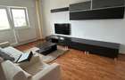 Inchiriez Apartament 2 camere, decomandat - 1