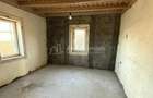 Casa individuala reconditionata partial-Teren 900 mp-Toate u - 2